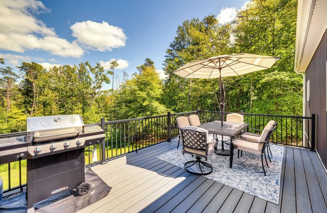 9 Mi to Smith Mountain Lake: Getaway in Moneta!