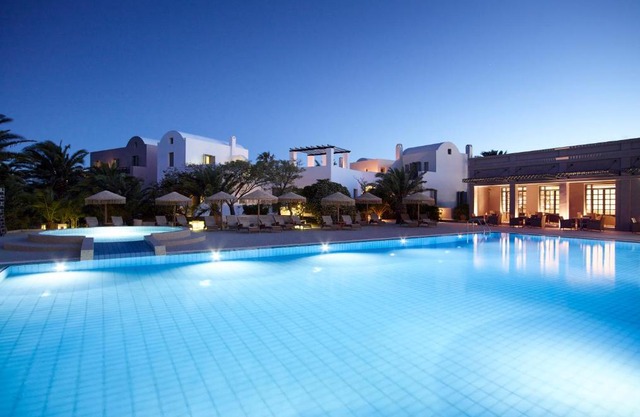 9 Muses Santorini Resort