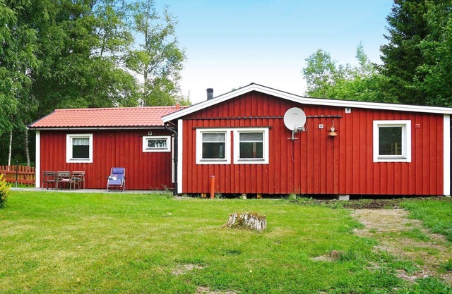 9 person holiday home in HALLSTAVIK-By Traum