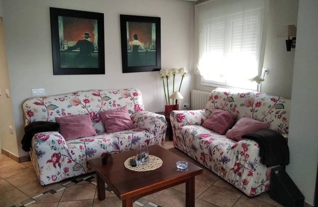 90 m² Apartment ∙ 3 bedrooms ∙ 6 guests