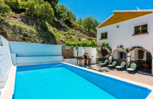 90 m² House ∙ 4 bedrooms ∙ 8 guests