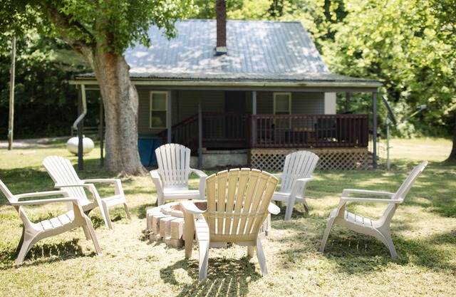 9511 Compressor Rd, Chesterhill, OH - Outdoor Movie Theater with Outdoor Kitchen and Games