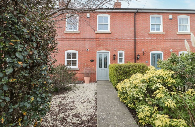 9A WICK LANE, family friendly, with a garden in Christchurch