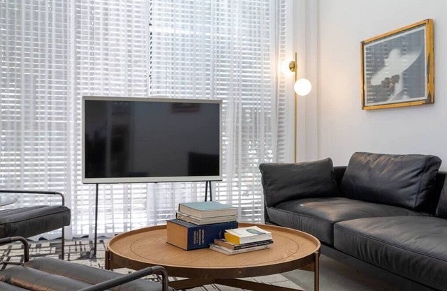 A Bauhaus Gem - Prime Location