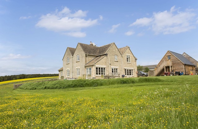 A beautiful Cotswolds home set in 3 acres. 4 bedrooms, plus a 1 bedroom annexe.