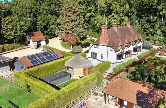 A Beautiful Country House Nestled in The New Forest