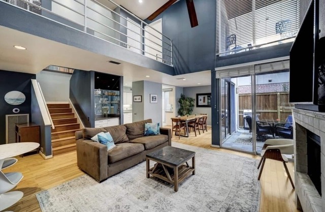A beautiful spacious home in the heart of Houston