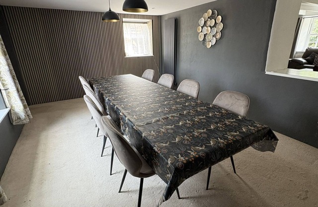 A beautiful spacious property that sleeps 8 and welcomes dogs