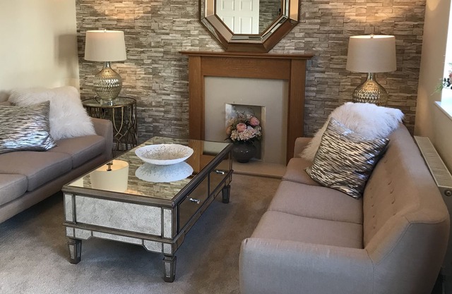 A beautiful, stylish 4 bedroom, 3 storey townhouse (sleeps 8)