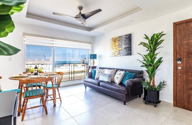 A/C*King Bed*Pool*Ocean View
