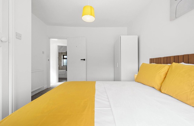 A calm stylish two bedroom semi detached house for a maximum of 4 persons