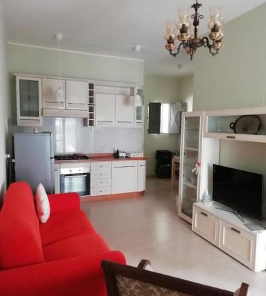 A Casa Vostra-casa indipendente con wifi e terrazzo,2 bagni,2 camere a due passi dal centro