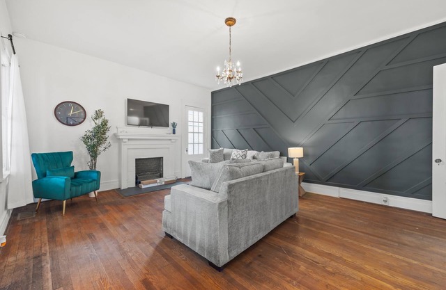 A Century of Stories - Welcoming 4-bedroom house in Rock Hill