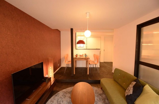 A charming cluster of 5 renovated trad modern houses, Max 30 ppl, "Uan/Hana"