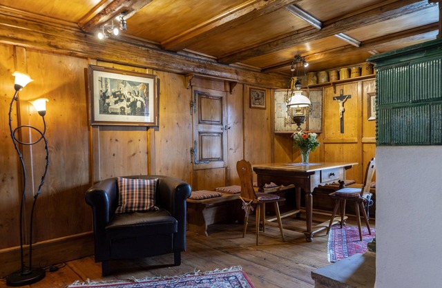 A cosy three-bedroom house,