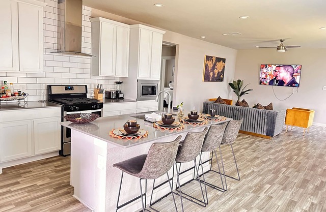 A cozy 3-bedroom home near downtown/medical center/NRG/energy corridor Wi-Fi