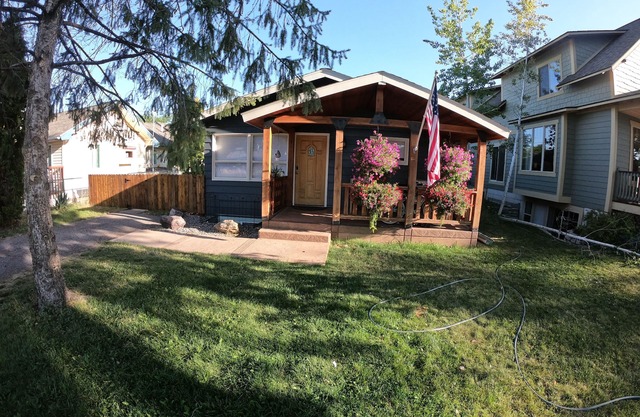 A Cozy Escape, Pet Friendly and 10 minutes from Downtown
