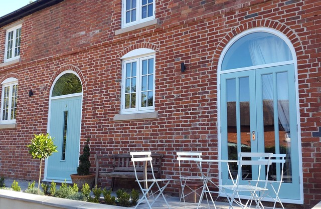 A delightful mews cottage within the private grounds of Breedon Hall