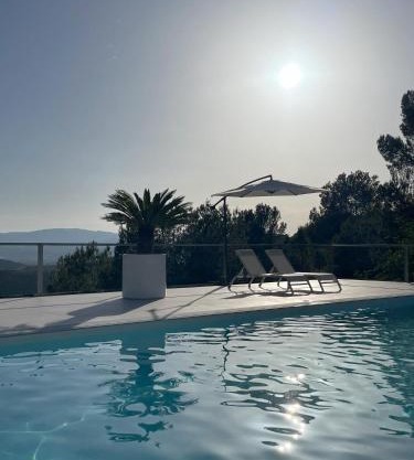 A Design Casa in Private Hills for Adult Only