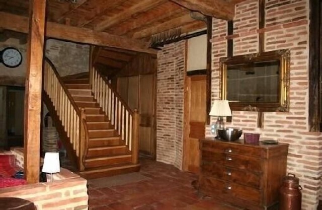 A former coach inn in the XVII, in the heart of the country cocaine
