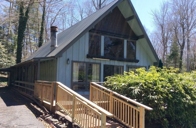 A-frame chalet close to hiking, skiing and fishing