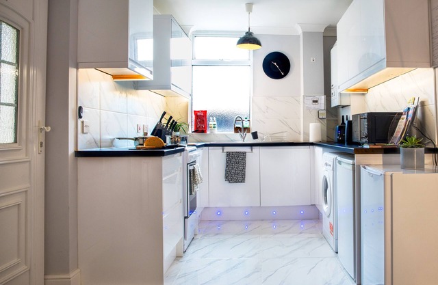 A graceful journey home to Sittingbourne