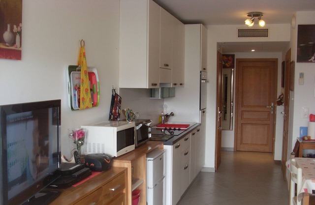 A haven of peace a stone's throw from the beach