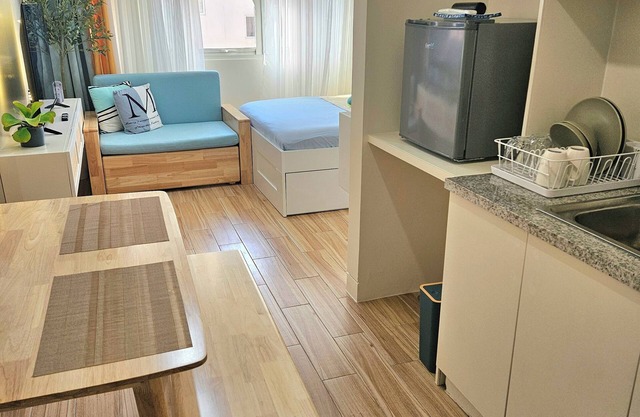 A Japanese Themed Condo in Holland Park