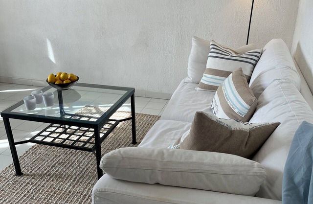 A little corner of Paradise - 4 minutes walk to the beach and restaurants