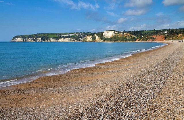 A Little Gem – Cosy 2 bed house close to the beach