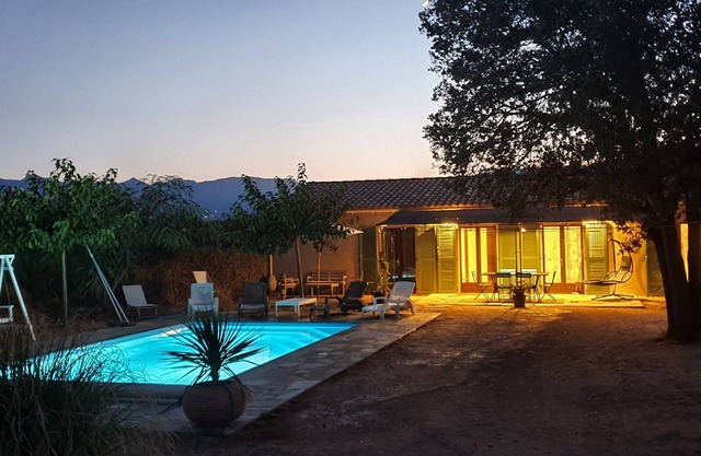 A little paradise! Independent villa-Private heated pool-7 km beach