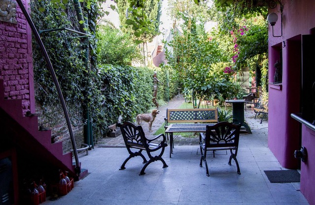 a lovely apartment in sculptor´s house overviewing a railway