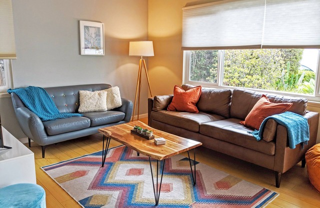 A mid-century hidden gem! Modern duplex with big yard close to beaches.