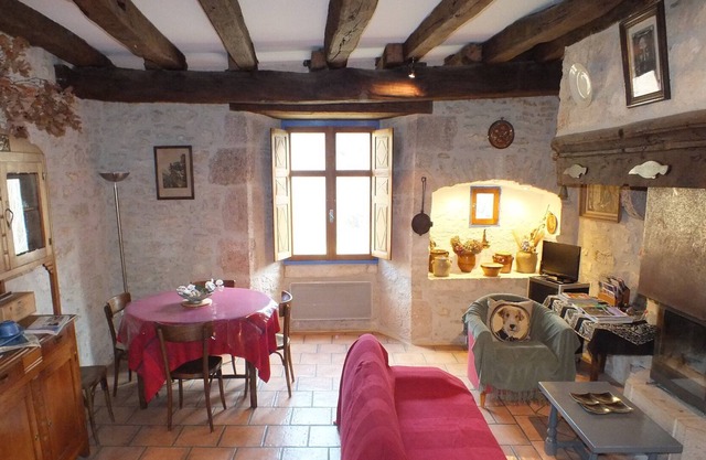 A middle age house in the heart of rocamadour