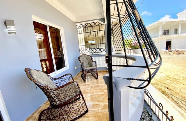 A nice place to stay with a quiet area without traffic noise