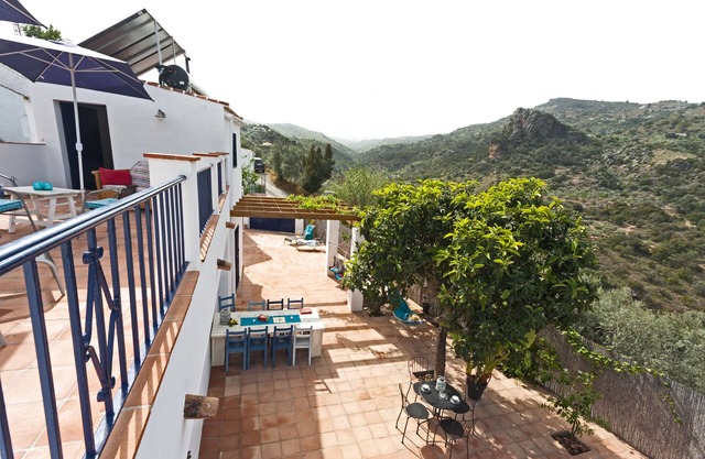 A paradise: finca (9p) with private heated swimming pool and lots of privacy and atmosphere