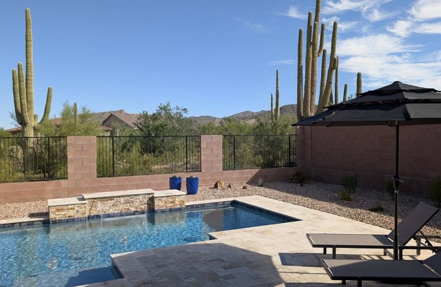 A perfect Arizona getaway in Dove Mountain w heated pool & gated community.