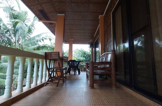 A perfect hideaway with modernity yet peace and tranquility surrounds