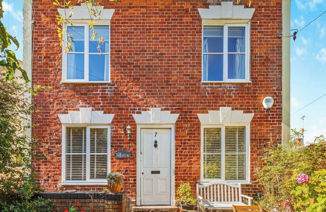A picture perfect cottage for eight guests.