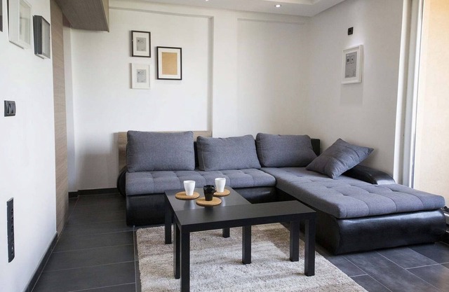 A Quiet And Cozy Studio Apartment That You Will Love!