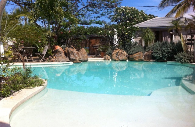 A real little paradise! Charming bungalow with dream pool