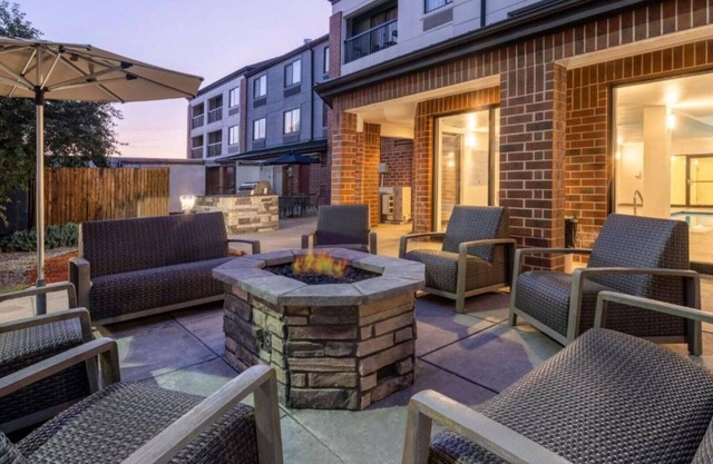 A recently renovated, inviting hotel near Lakewood, Colorado