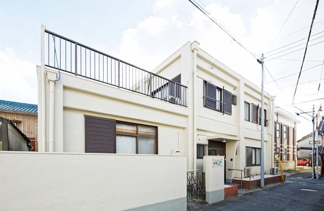 A rental facility for up to 15 people for families clubs corporate training etc with both barb/Tokoname Aichi