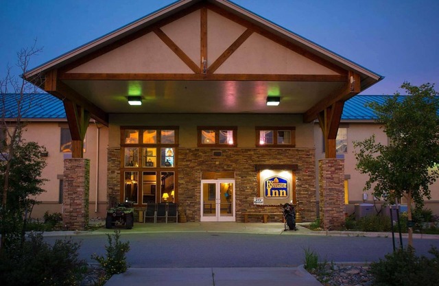 A Riverside Inn Travelodge by Wyndham