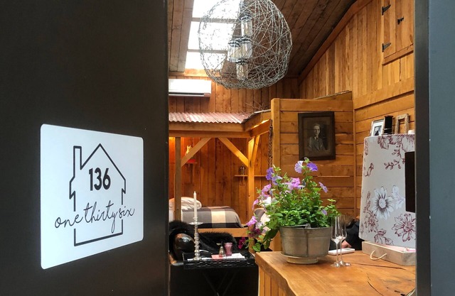 A snug wood retreat yum uncooked breakfast with home baking and a bubbly treat.