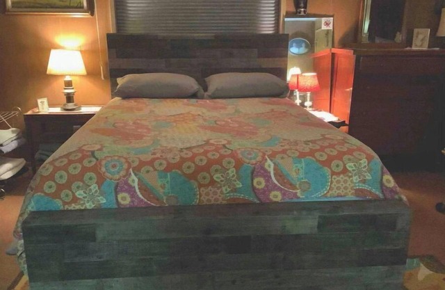 A studio apartment that is close to everything-airb rating 4.8 see reviews