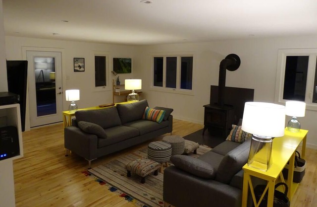 A stylish modern farmhouse 25kms from downtown Halifax.