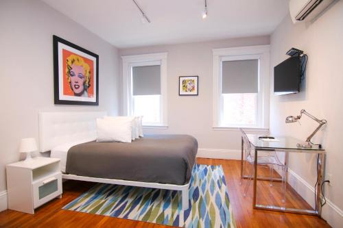 A Stylish Stay w/a Queen Bed, Heated Floors. #25