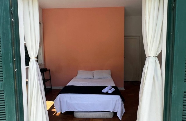 A suíte in fabulous Laranjeiras Rio de Janeiro with WiFi