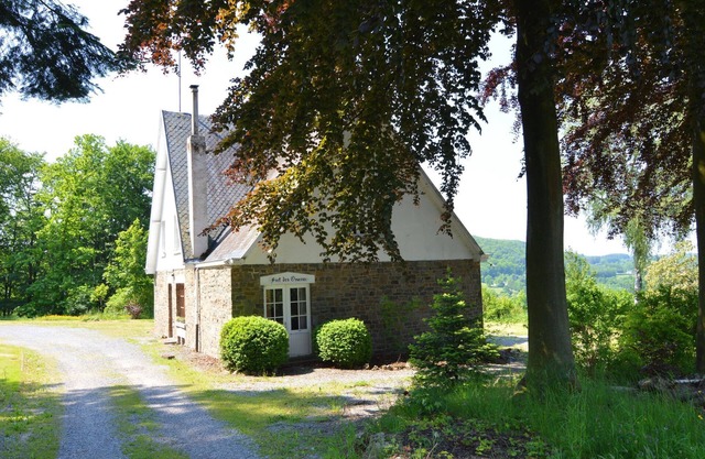 A superb cottage in the middle of a natural park.